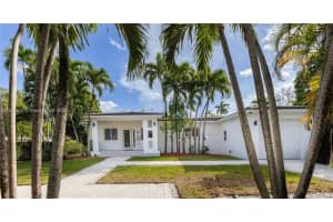380 Morningside Dr, Miami Springs