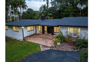 2100 Sw 28th Way, Fort Lauderdale