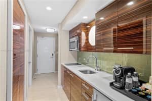 551 N Fort Lauderdale Beach Blvd R1909, Fort Lauderdale, FL 33304, - MLS#A11836360