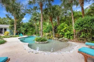 6065 Sw 133rd St, Pinecrest