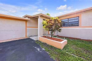 1160 NW 47th Ave, Lauderhill, FL 33313, - MLS#A11836374