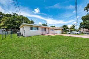 312 SW 2nd Terrace, Hallandale Beach, FL 33009, - MLS#A11836406
