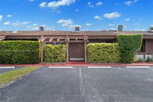 2679 Parkview Dr, Hallandale Beach