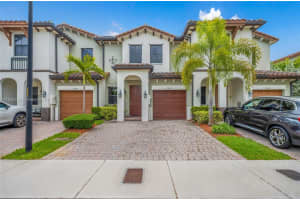 8877 NW 103rd Ave, Doral, FL 33178, - MLS#A11836429