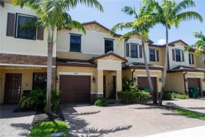 4675 Santa Cruz Way Davie, FL 33314 - MLS#A11836455