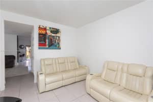 4675 Santa Cruz Way Davie, FL 33314 - MLS#A11836455