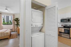 16395 Biscayne Blvd #418, North Miami Beach, FL 33160, - MLS#A11836463