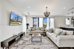 1 NE 11th St #1617, Fort Lauderdale, FL 33304, - MLS#A11836513