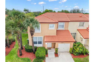15107 NW 8th St, Pembroke Pines, FL 33028, Sold 09/02/25