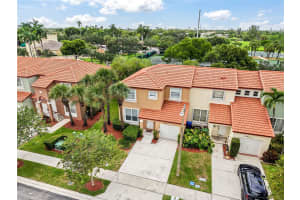 15107 NW 8th St, Pembroke Pines, FL 33028, Sold 09/02/25
