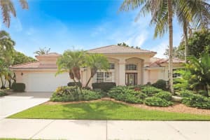 2725 Fairways Dr, Homestead