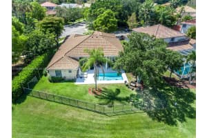 643 Lake Blvd, Weston, FL 33326, - MLS#A11836603