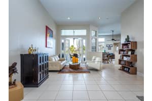 643 Lake Blvd, Weston, FL 33326, - MLS#A11836603