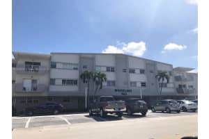 462 Golden Isles Dr APT 301, Hallandale Beach, FL 33009, - MLS#A11836608