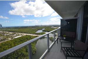 16385 Biscayne Blvd 2820, North Miami Beach
