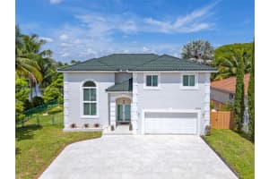5226 SW 160th Ave, Miami, FL FL 33185 - MLS#A11836662
