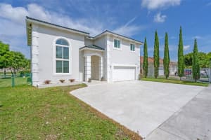 5226 SW 160th Ave, Miami, FL FL 33185 - MLS#A11836662
