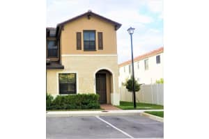 10498 W 33rd Way, Hialeah