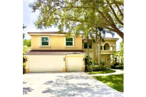 422 Oriole Cir, Jupiter