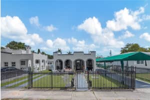 2220 Sw 12th St, Miami