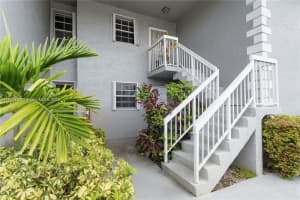 434 Ne 210th Cir Ter 207-4a, Miami