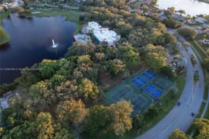 9491 Se Evergreen Pl 102 Davie, FL 33324 - MLS#A11836759