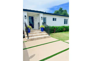 5761 Sw 5th St, Miami