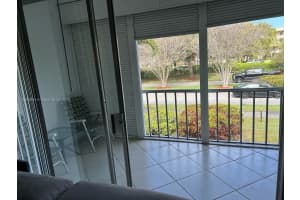 1206 Bahama Bnd F2, Coconut Creek