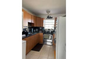 2651 NW 13th St APT 45, Miami, FL 33125, Sold 07/25/25
