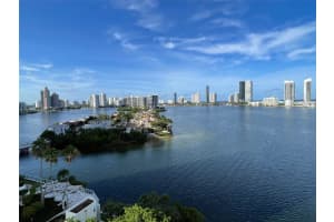 3000 Island Blvd 1103, Aventura