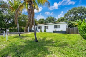 1735 NE 147th St, Miami, FL 33181, - MLS#A11836917