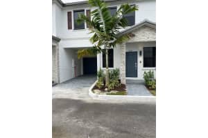 2831 Sw 16th Ter 2831, Fort Lauderdale