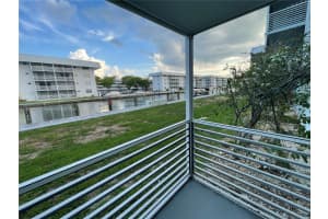 3600 NE 170th St APT 111, North Miami Beach, FL 33160, - MLS#A11836938
