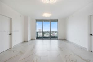 90 Sw 3rd St 2506, Miami