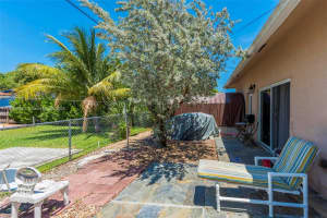 261 NE 41st St, Oakland Park, FL 33334, - MLS#A11836996