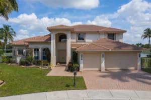 934 Gulfstream Ct, Weston