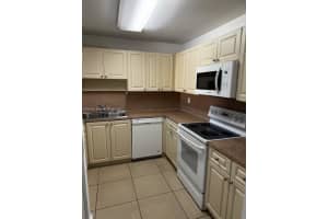 6950 Miami Gardens Dr 2-508, Hialeah