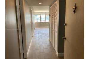 2025 NE 164th St APT 807, North Miami Beach, FL 33162, - MLS#A11837068