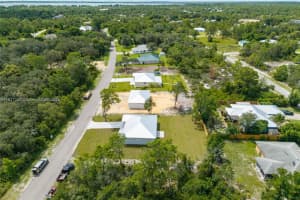 323 Garfield Ave NE, Lake Placid, FL 33852, - MLS#A11837091