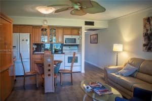 4501 Martinique Way APT C1, Coconut Creek, FL 33066, - MLS#A11837128