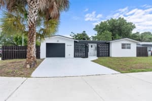 6091 Nw 19th St, Sunrise