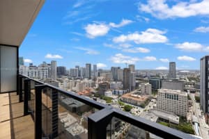 398 Ne 5th St 3219, Miami