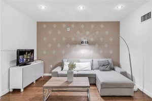 815 Euclid Ave APT 7, Miami Beach, FL 33139, - MLS#A11837244