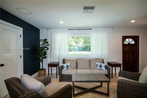 10111 SW 66th St, Miami, FL 33173, Sold 09/02/25