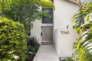 7045 SW 67th Ave #40, South Miami, FL 33143, Sold 10/06/25