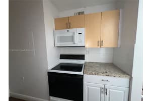 1129 Lake Victoria Dr APT J, West Palm Beach, FL 33411, - MLS#A11837305