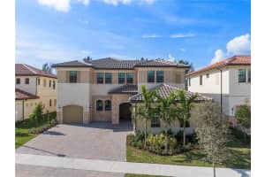 9065 W Parkland Bay, Parkland