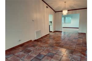 8510 NW 8th St, Pembroke Pines, FL 33024 - MLS#A11837320