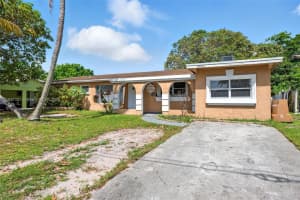 4021 NW 7th Ave, Pompano Beach, FL 33064, - MLS#A11837321
