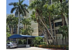 16300 Golf Club Rd APT 412, Weston, FL 33326, Sold 09/04/25